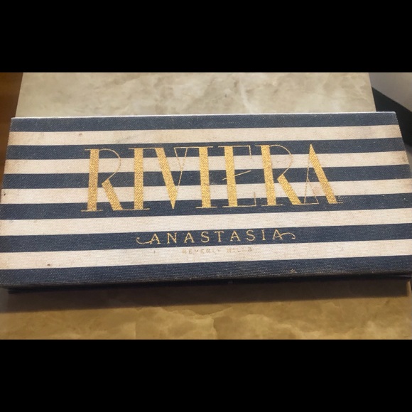 ABH Riviera Palette - Picture 2 of 2